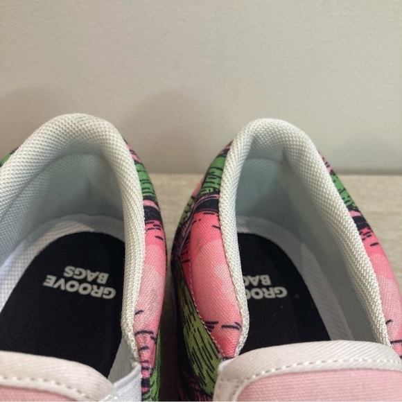 GROOVE BAGS Sz 5 Slip On Chunky Sole Pug Dog Design Slip On Flats Loafers - Picture 8 of 12